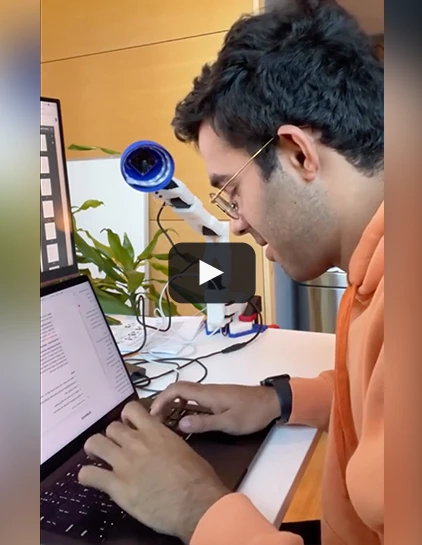 reddit attention seeking robot lamp